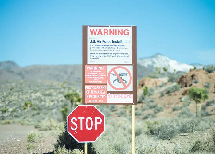 People Share 40 Conspiracy Theories They Claim Are "Too Logical To Ignore"