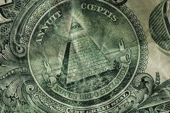 People Share 40 Conspiracy Theories They Claim Are "Too Logical To Ignore"
