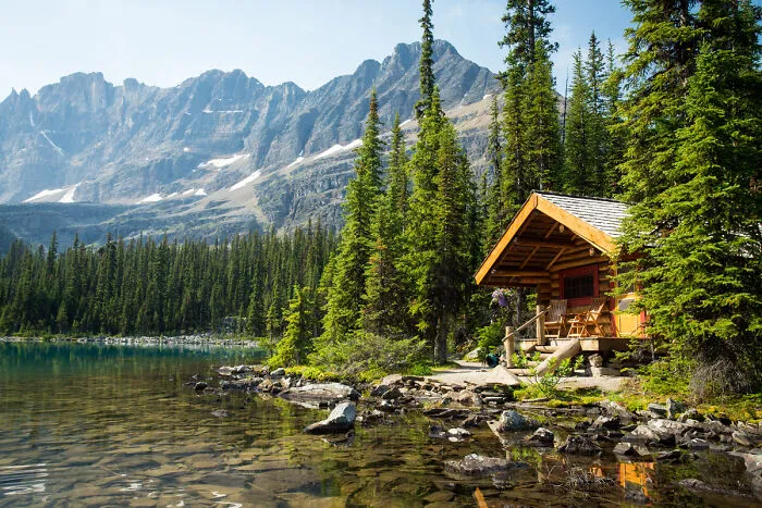 Mountain Cabin By Lake