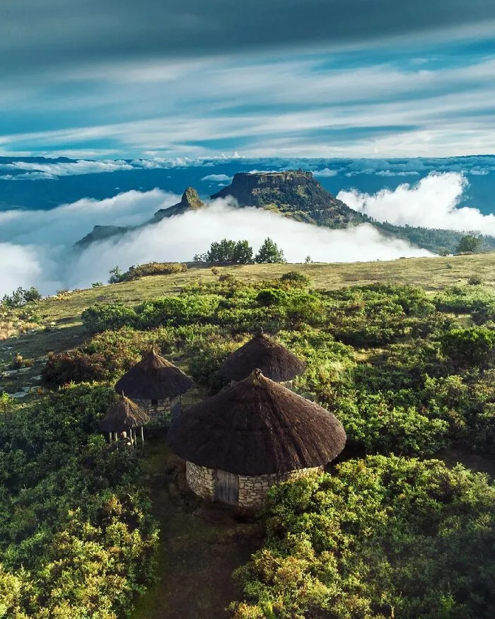 Photographer Shows Incredible Landscapes Seen From Above (50 Pics)