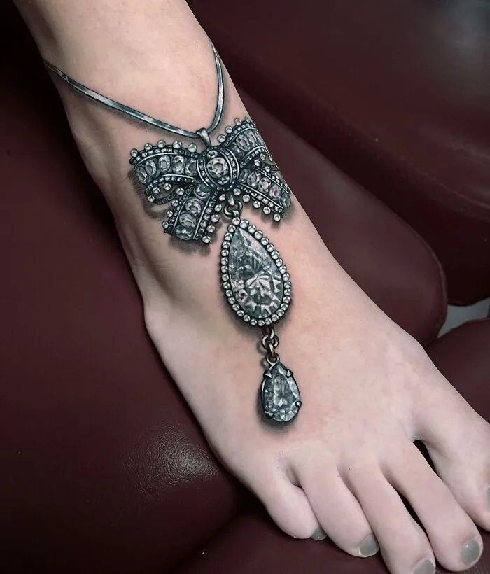 30 Tatuajes de joyería realizados por la famosa tatuadora Ryan Ashley