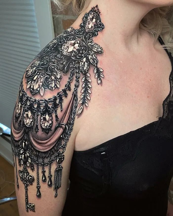 30 Tatuajes de joyería realizados por la famosa tatuadora Ryan Ashley