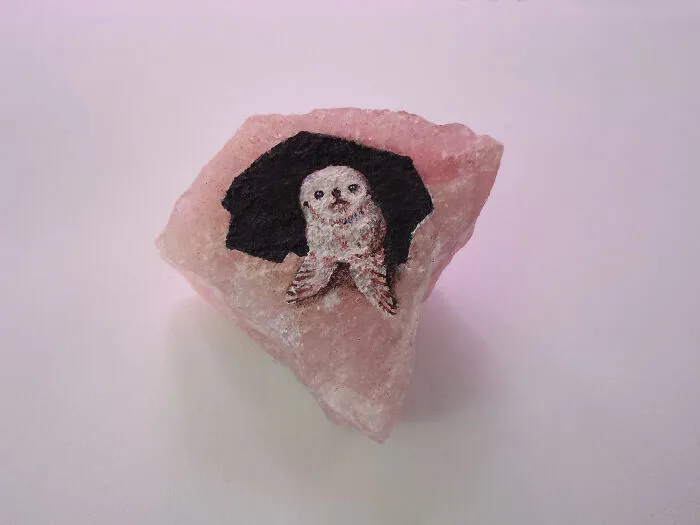 I Paint Miniature Animals On Rose Quartz, And Here Are My Best 20 Works