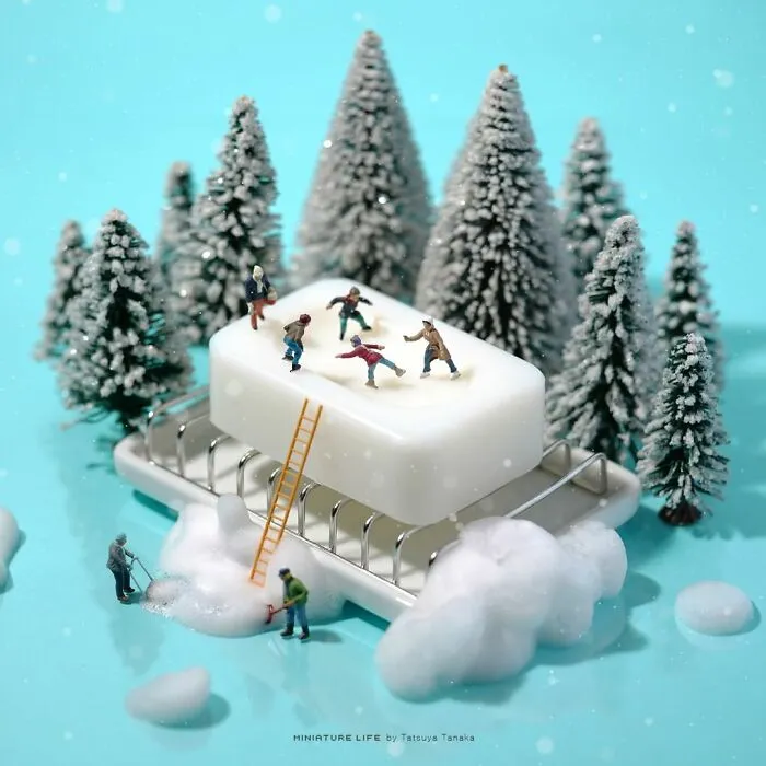 102 Detailed And Fun Miniature Dioramas By A Japanese Artist Who Creates Them Every Day (New Pics)