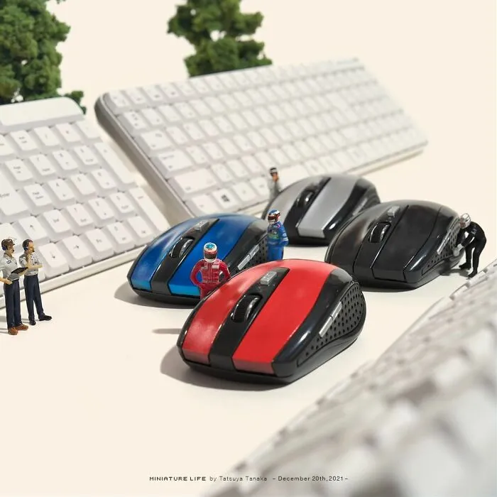 102 Detailed And Fun Miniature Dioramas By A Japanese Artist Who Creates Them Every Day (New Pics)