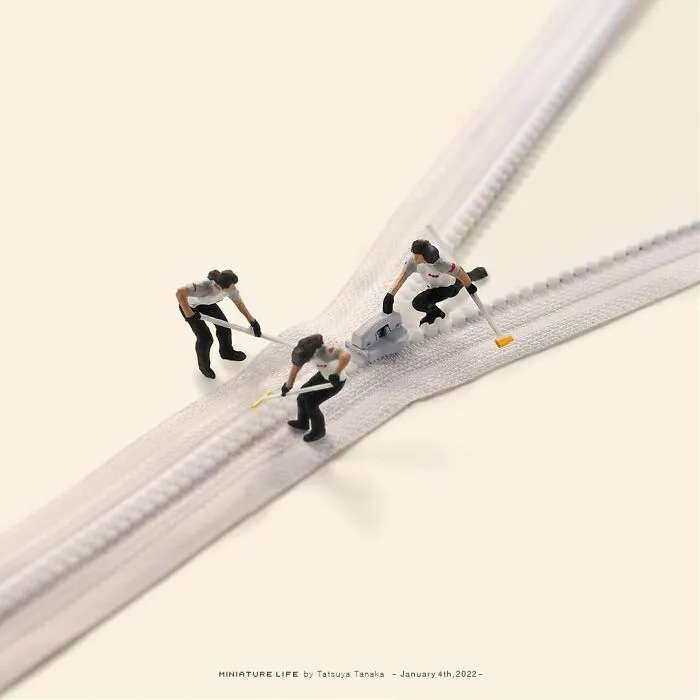 102 Detailed And Fun Miniature Dioramas By A Japanese Artist Who Creates Them Every Day (New Pics)