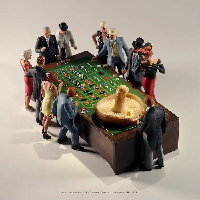 102 Detailed And Fun Miniature Dioramas By A Japanese Artist Who Creates Them Every Day (New Pics)