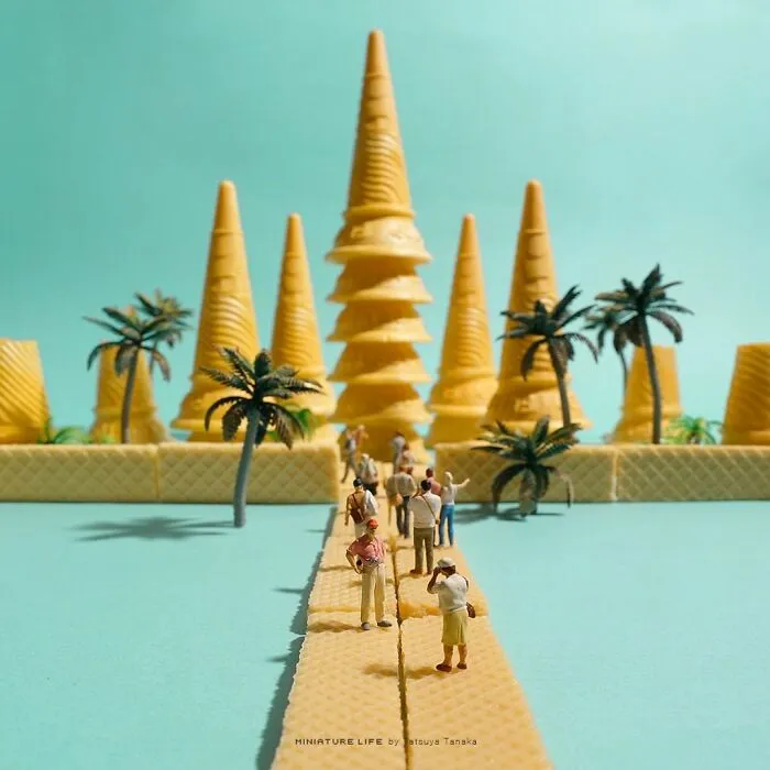 102 Detailed And Fun Miniature Dioramas By A Japanese Artist Who Creates Them Every Day (New Pics)