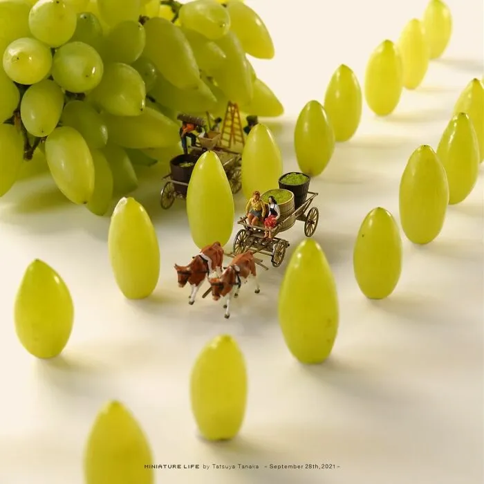 102 Detailed And Fun Miniature Dioramas By A Japanese Artist Who Creates Them Every Day (New Pics)