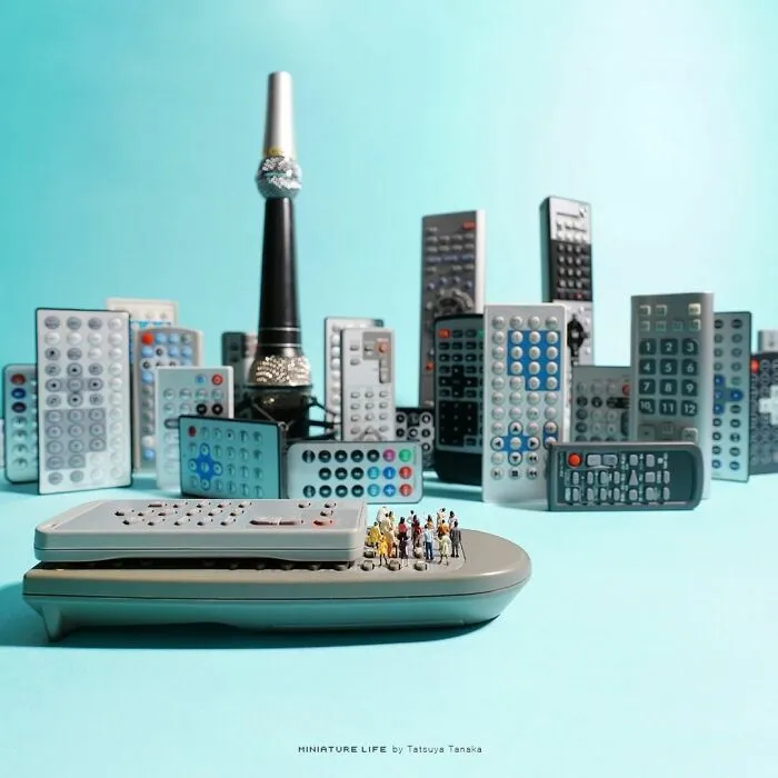 102 Detailed And Fun Miniature Dioramas By A Japanese Artist Who Creates Them Every Day (New Pics)