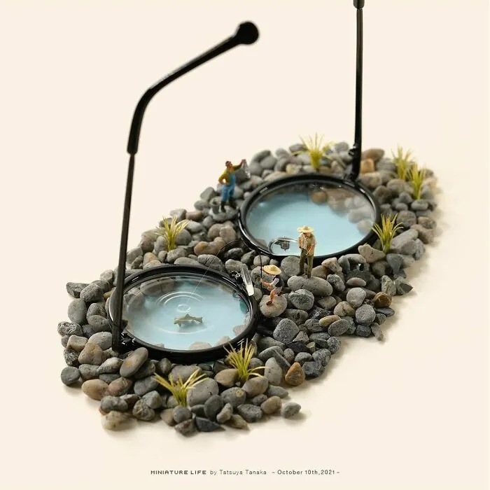 102 Detailed And Fun Miniature Dioramas By A Japanese Artist Who Creates Them Every Day (New Pics)