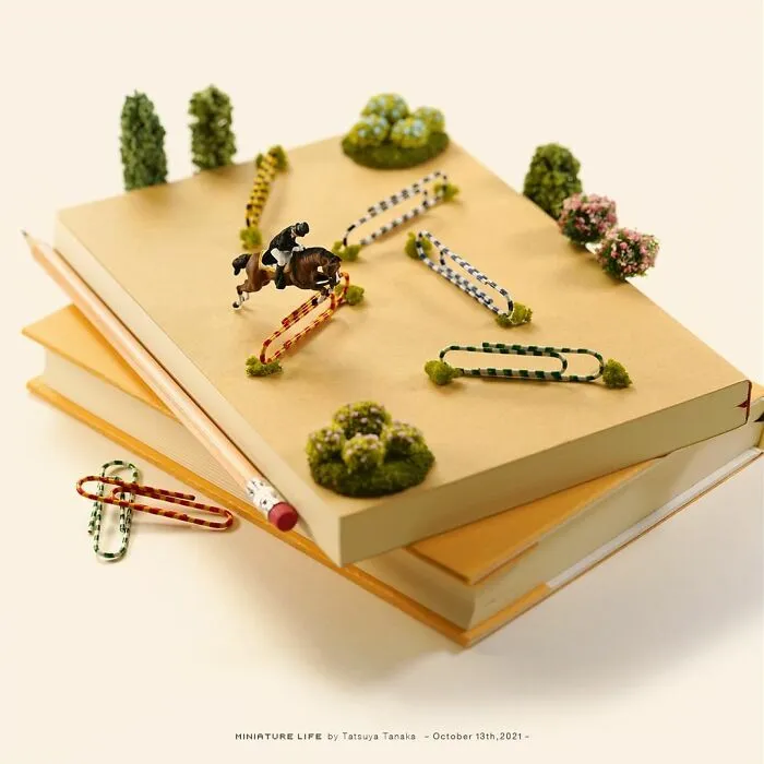 102 Detailed And Fun Miniature Dioramas By A Japanese Artist Who Creates Them Every Day (New Pics)