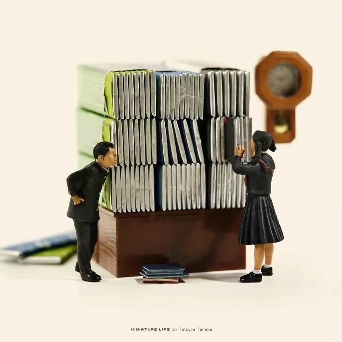 102 Detailed And Fun Miniature Dioramas By A Japanese Artist Who Creates Them Every Day (New Pics)