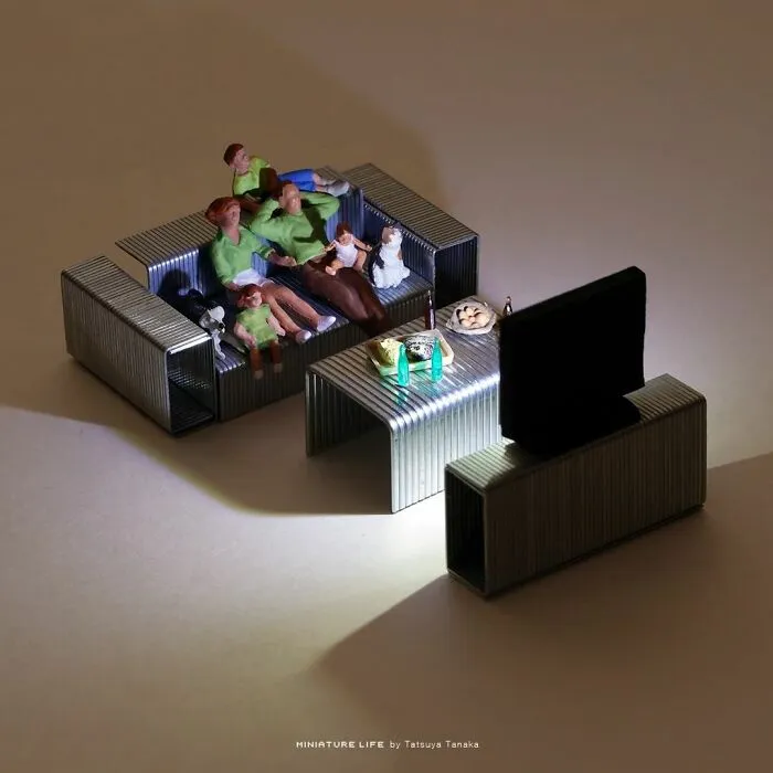 102 Detailed And Fun Miniature Dioramas By A Japanese Artist Who Creates Them Every Day (New Pics)