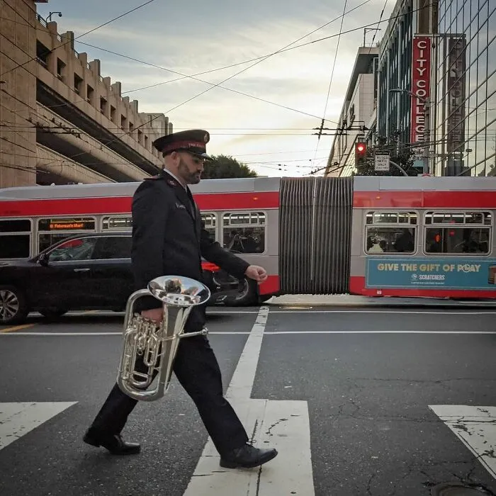 Photographer Captures The Daily Life In San Francisco (40 Pics)
