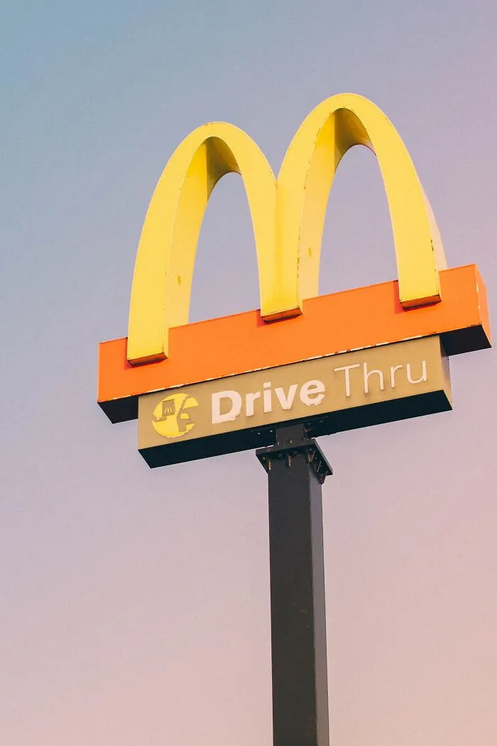 30 Secrets Large Corporations Don’t Want Customers To Know, Shared By Ex-Employees