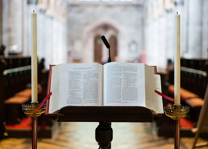 Someone Asks Atheists From Religious Families What Made Them Non-Believers, 30 Give Honest Answers
