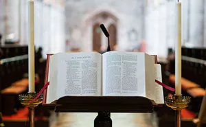 28 Atheists From Religious Families Share What Made Them Non-Believers