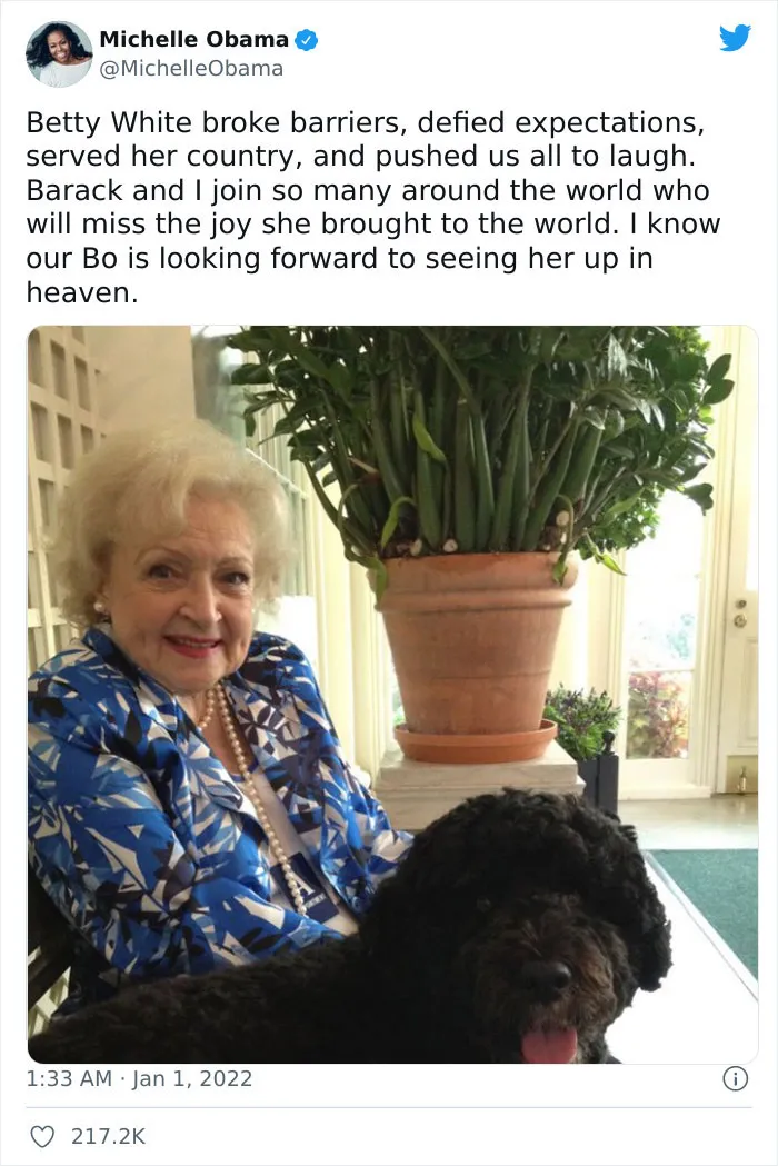 30 Fellow Celebrities Went Online To Show Gratitude To Betty White After She Passed Away At The Age Of 99