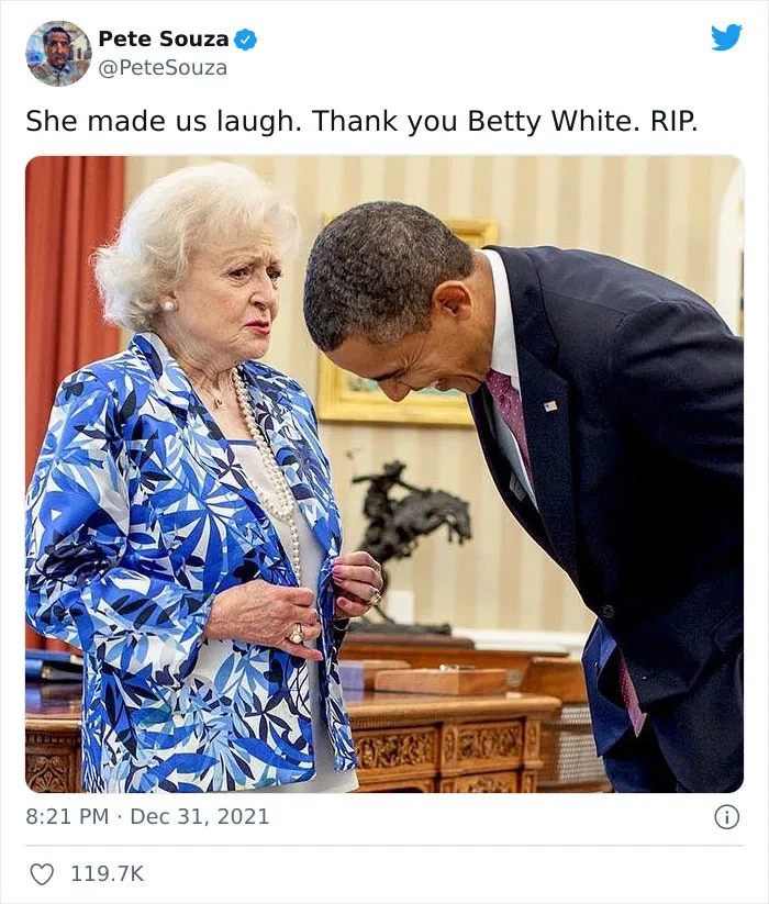 30 Fellow Celebrities Went Online To Show Gratitude To Betty White After She Passed Away At The Age Of 99