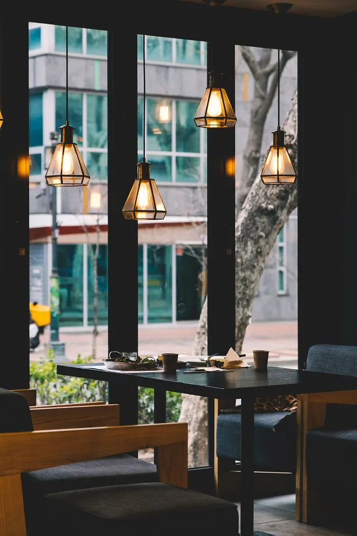 30 Of The Worst Dates Ever, As Per Servers Who Witnessed Them