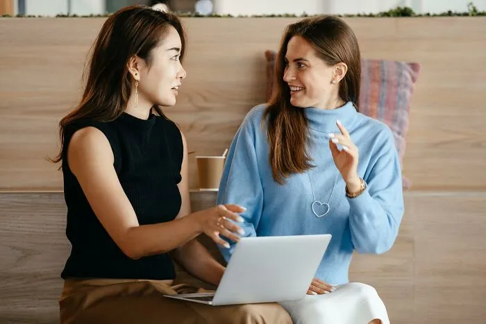 20 Señales sutiles de que alguien es en realidad bastante inteligente