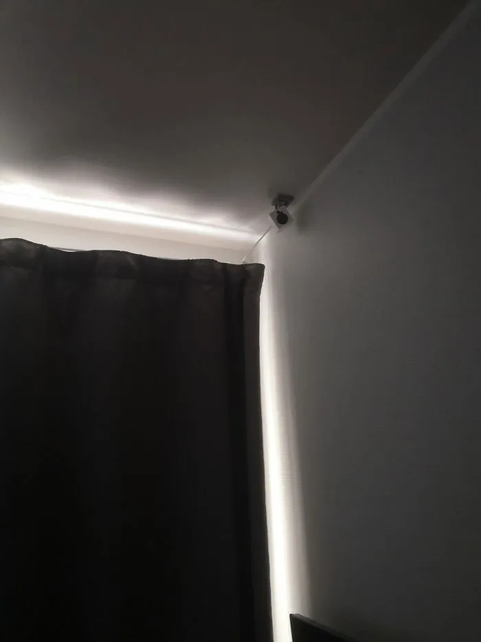 Ahora a mi madre le ha dado por poner cámaras en mi habitación