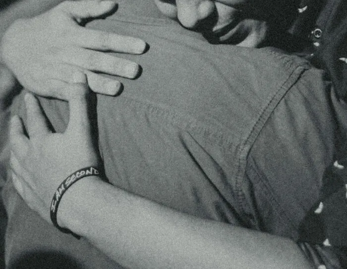 30 People Reveal The Most Intimate Moments They Had With People They've Never Seen In Their Lives Before
