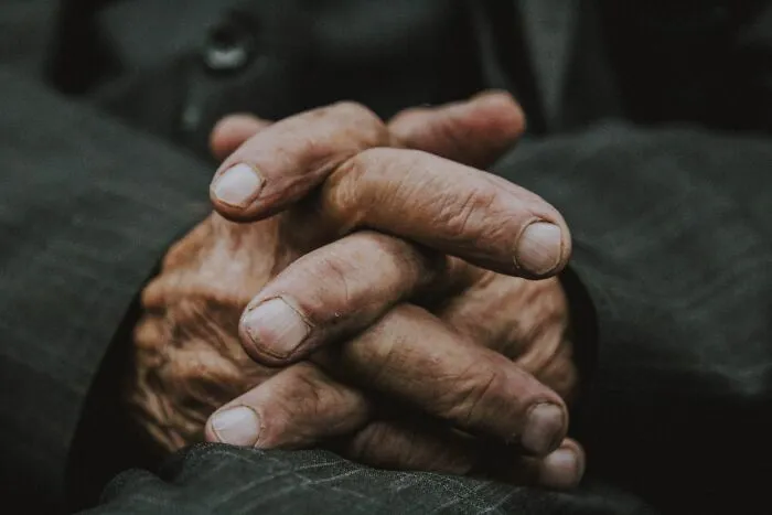 Estas 20 personas revelaron sus secretos familiares más extraños e interesantes