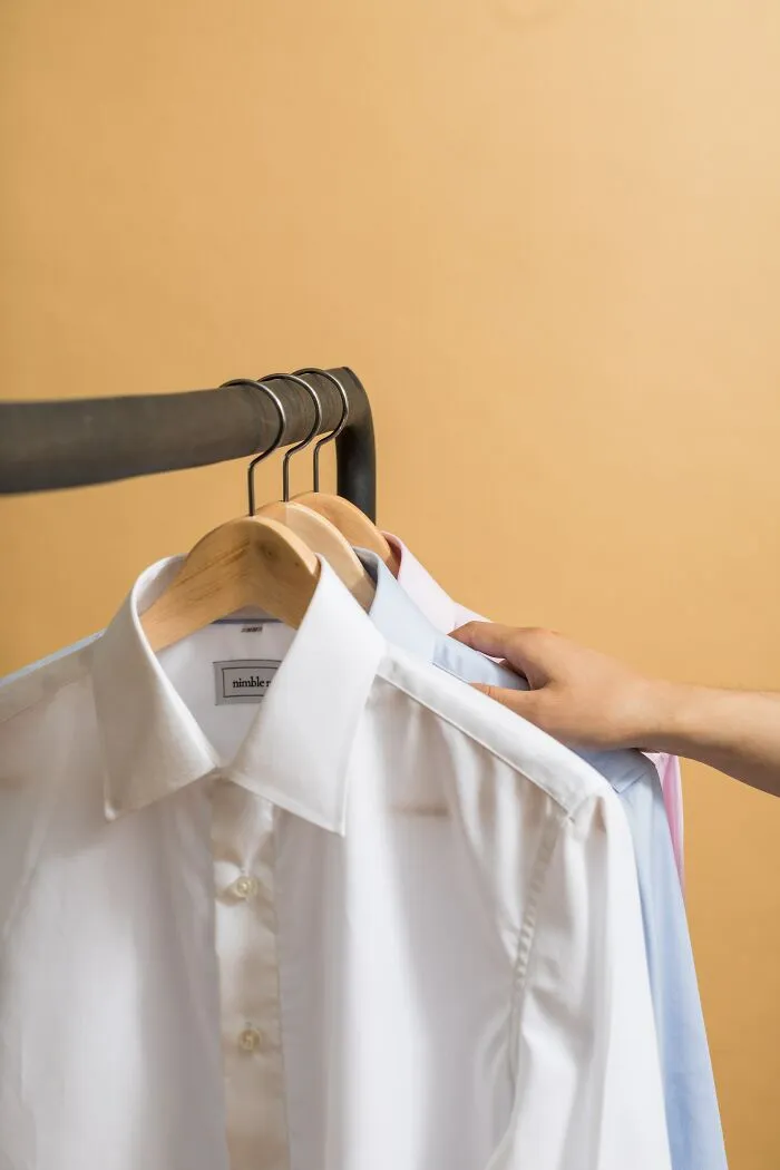 30 Employees Share The Ridiculous Work Dress Codes They Had To Adhere To