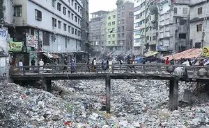 People On This Group Are Sharing Examples Of ‘Urban Hell’ That Look Like A Dystopian Movie But Are Sadly Real (40 New Pics)