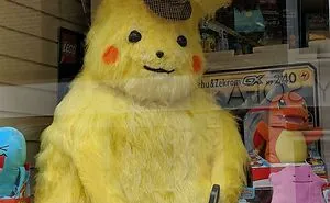 50 Hilariously Creepy Toys That Will Give Us Nightmares