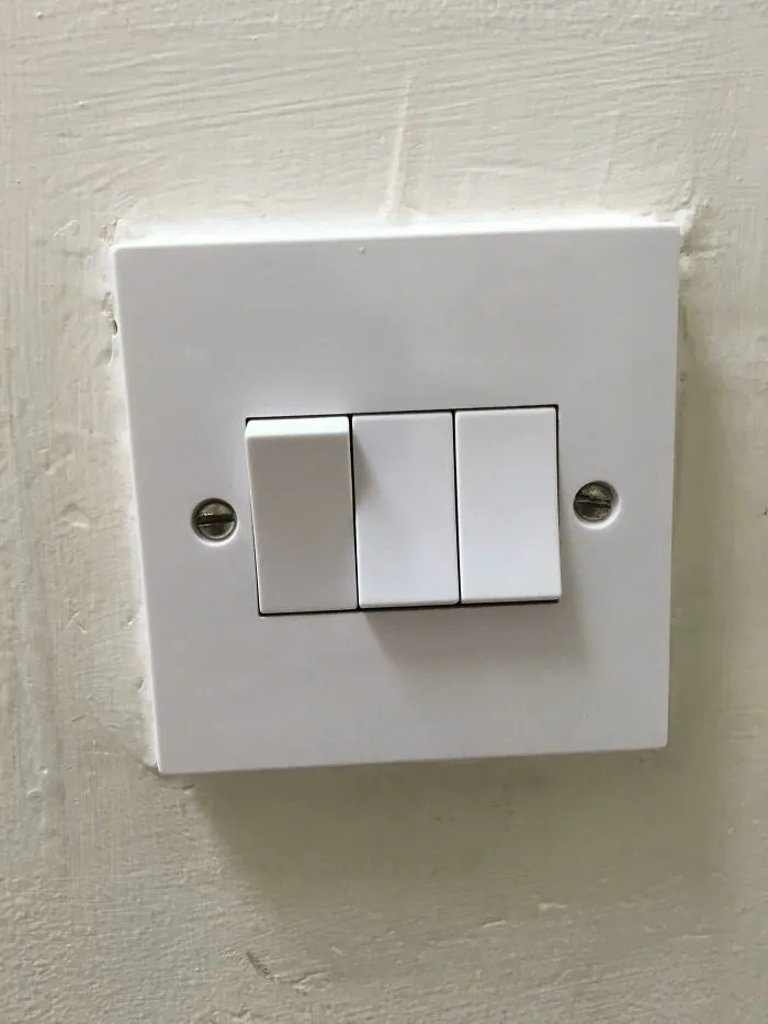 All Three Of These Lights Are Off