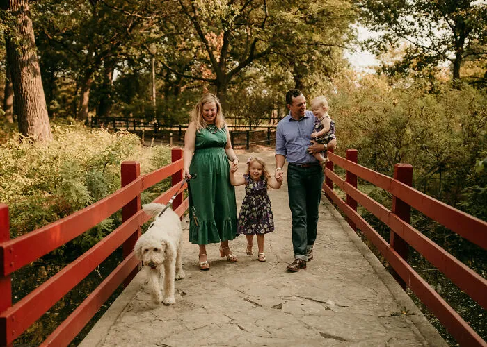 I Love It When Families Bring Their Pups To Their Photo Sessions And Here Are 18 Photographs I Took