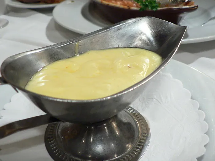 Adding Extra Lemon In Hollandaise