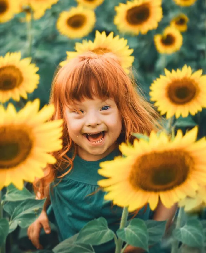 30 Fotos que tomé de mi hija adoptiva con mis disfraces hechos a mano