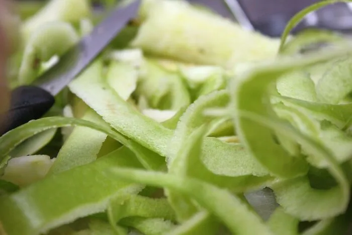 People Didn't Realize How Helpful These 30 Cooking Tips And Tricks Were Until They Started Using Them