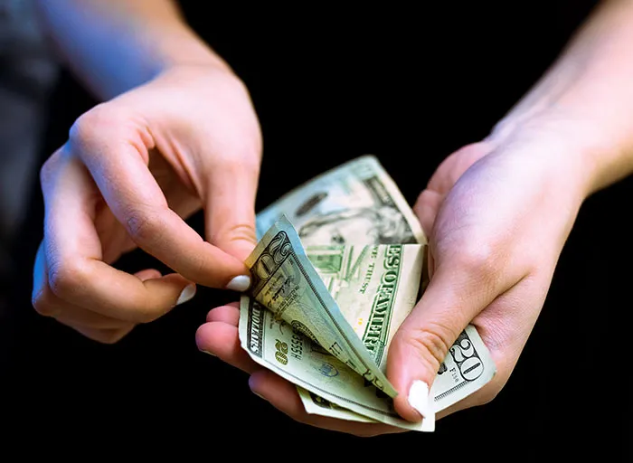 30 Things You Should Never Do In The United States, According To Americans