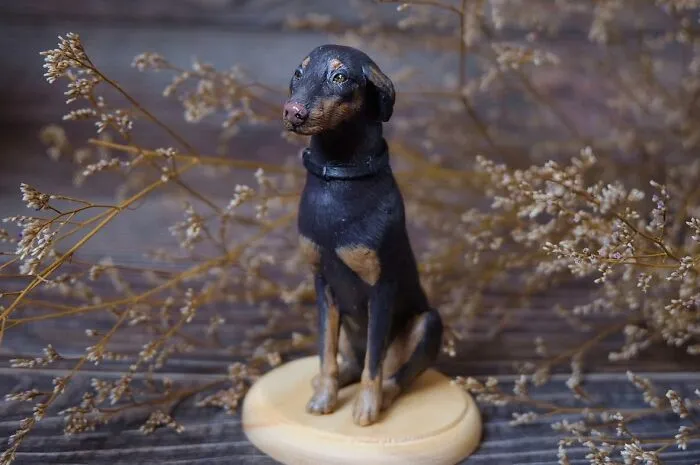 70 Tiny Animal Sculptures That I Created From Clay