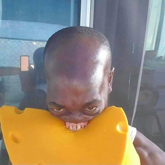 The "Cursed Image Dealer" Instagram Account Collects The Most Uneasy Images Found Online, And Here’s 40 Of Their Best