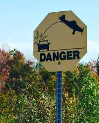 40 Of The Best Pics From This Instagram Account That Is Dedicated To The Most Random, Absurd Or Ridiculous Signs