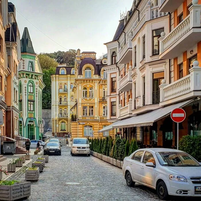 Kyiv, Vozdvizhenka District, September 2020