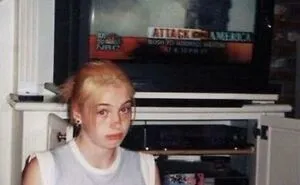 The "Cursed Image Dealer" Instagram Account Collects The Most Uneasy Images Found Online, And Here’s 40 Of Their Best
