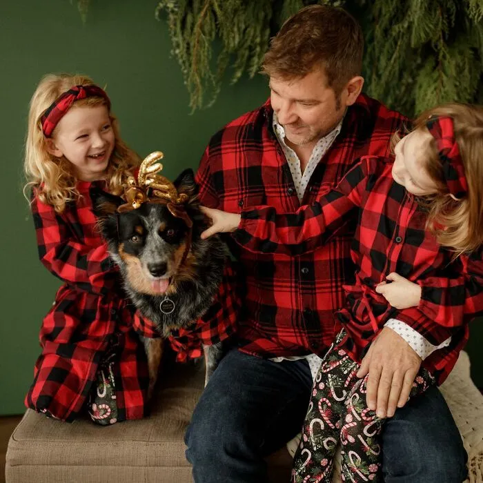 I Love It When Families Bring Their Pups To Their Photo Sessions And Here Are 18 Photographs I Took
