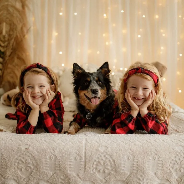 I Love It When Families Bring Their Pups To Their Photo Sessions And Here Are 18 Photographs I Took