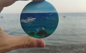I Create Unique Pins, So You Can Have Personal Original Canvas Paintings Right On You (12 Pics)