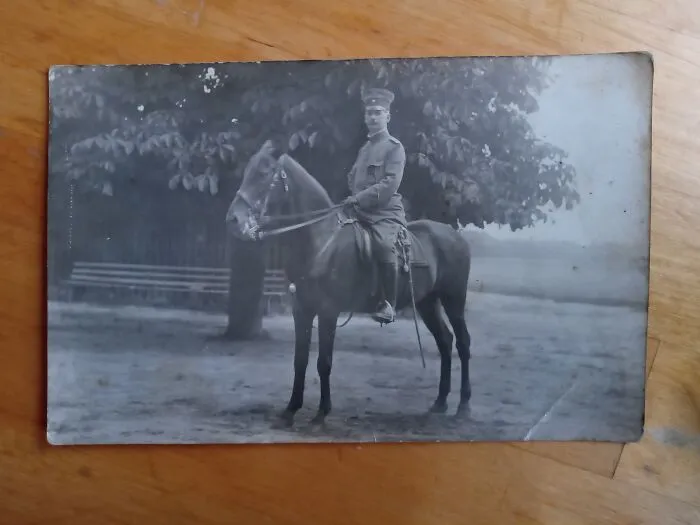 Esta foto la encontré en un mercadillo. El reverso dice 05.09.1917