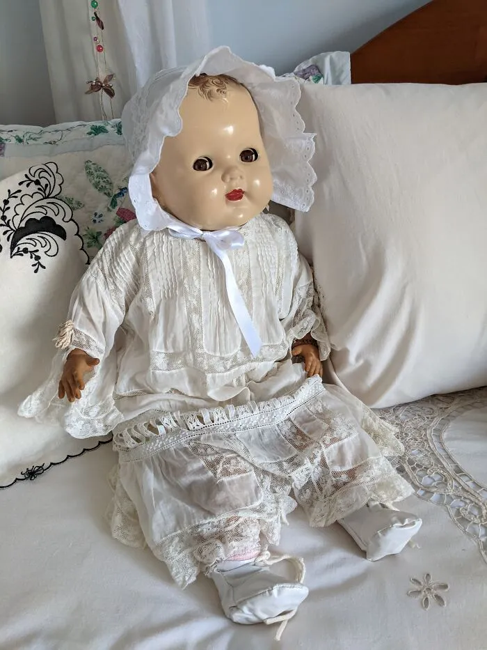 Mi muñeca, que me regalaron cuando nació mi hermana en 1950
