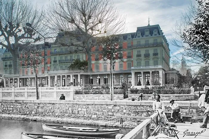 Relaxing By Lake Geneva, Switzerland