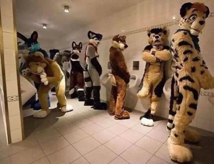 40 Weird And Funny Pics From This Facebook Page Prove That Humans Are Unlike Any Other Species